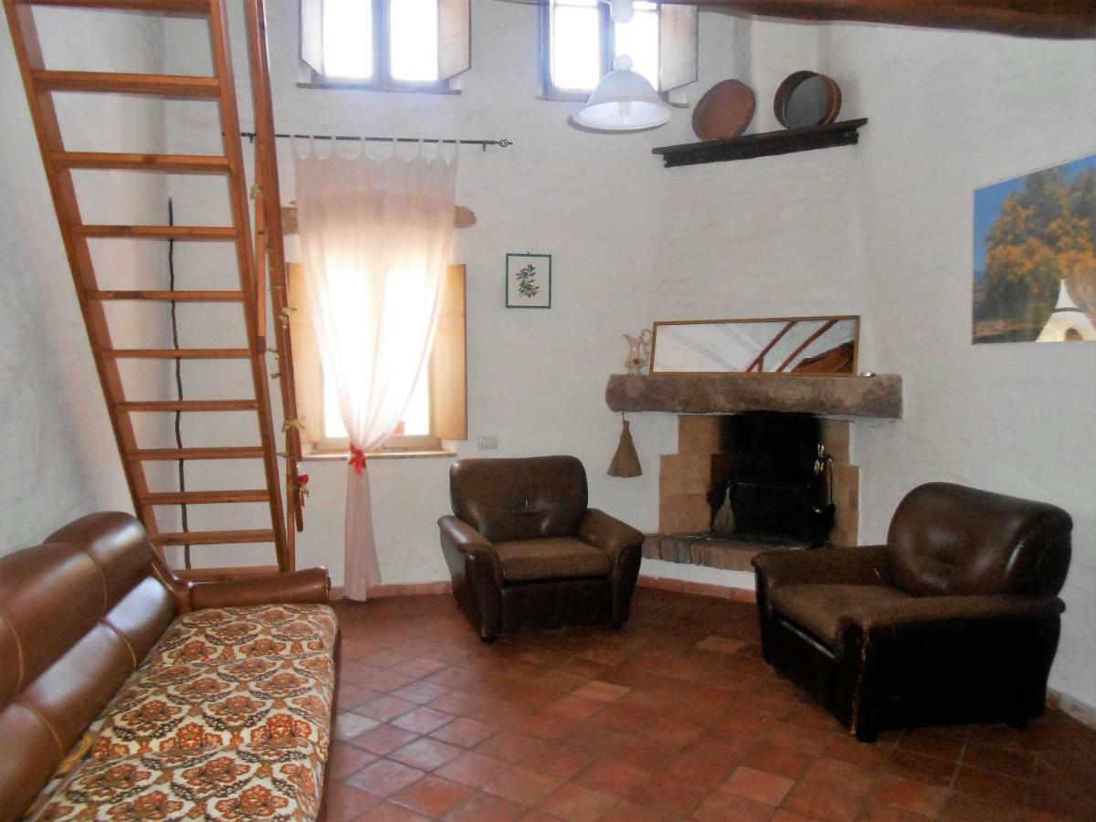 Domus Antiga Appartamenti San Giovanni Suèrgiu Exteriör bild